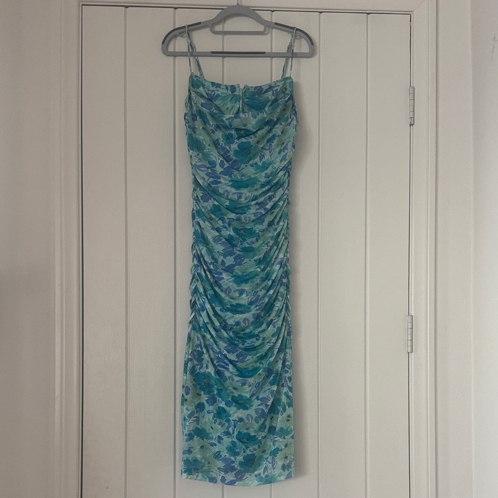 ASTR Malta Ruched Mesh Bodycon Dress - M - Picture 3 of 9